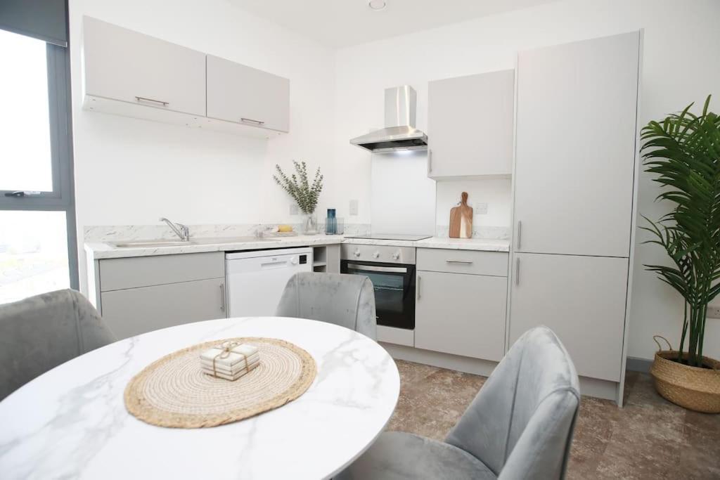 High Point 2 Bed Apartment